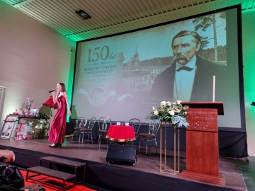 150 lat historii i służby młodemu pokoleniu, 